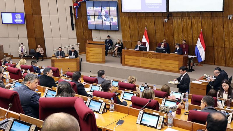 Blanqueo selectivo: cartismo maniobraría en Diputados para salvar intendentes cuestionados