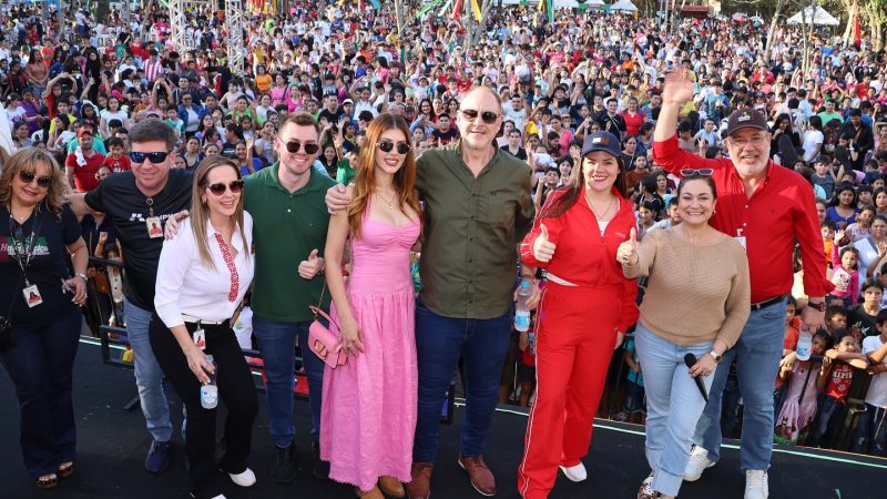 Día del Niño con fines electorales: postergaron celebración para exhibir candidato de la ANR