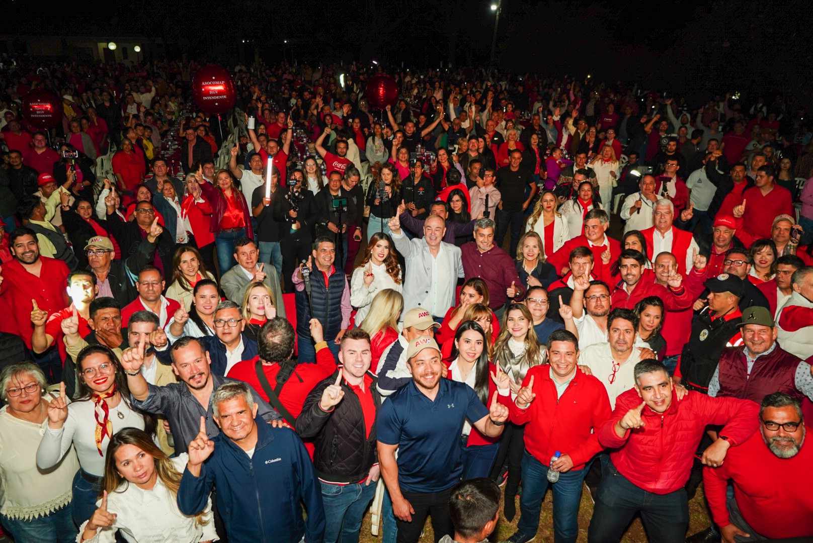 Vaesken se abrazó con la disidencia: “El mejor amigo de un colorado es otro colorado”