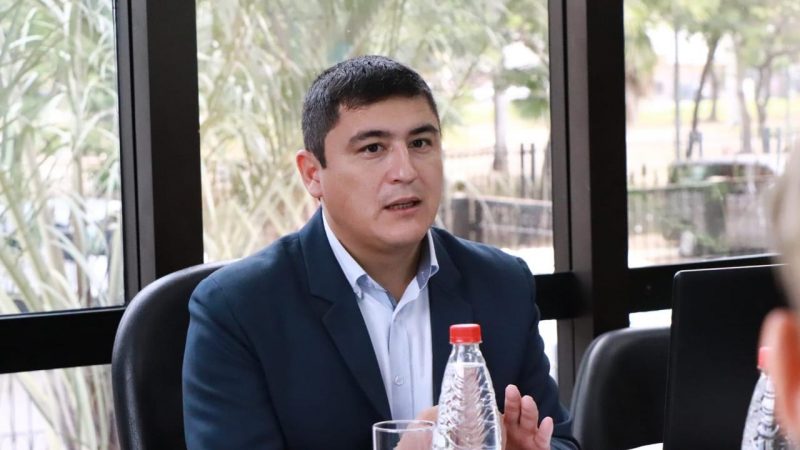 “La IA no habla guaraní”: Oviedo desacredita excusa de senadores salpicados por audios