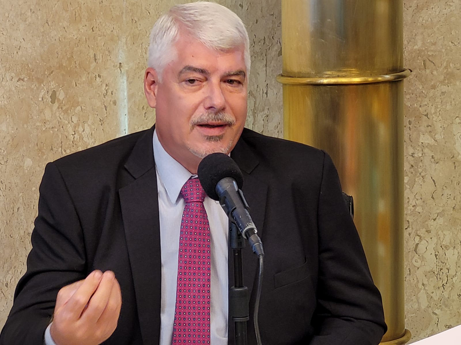 Wiens acusa al cartismo de «profanar» legado colorado y montar sistema de corrupción servil