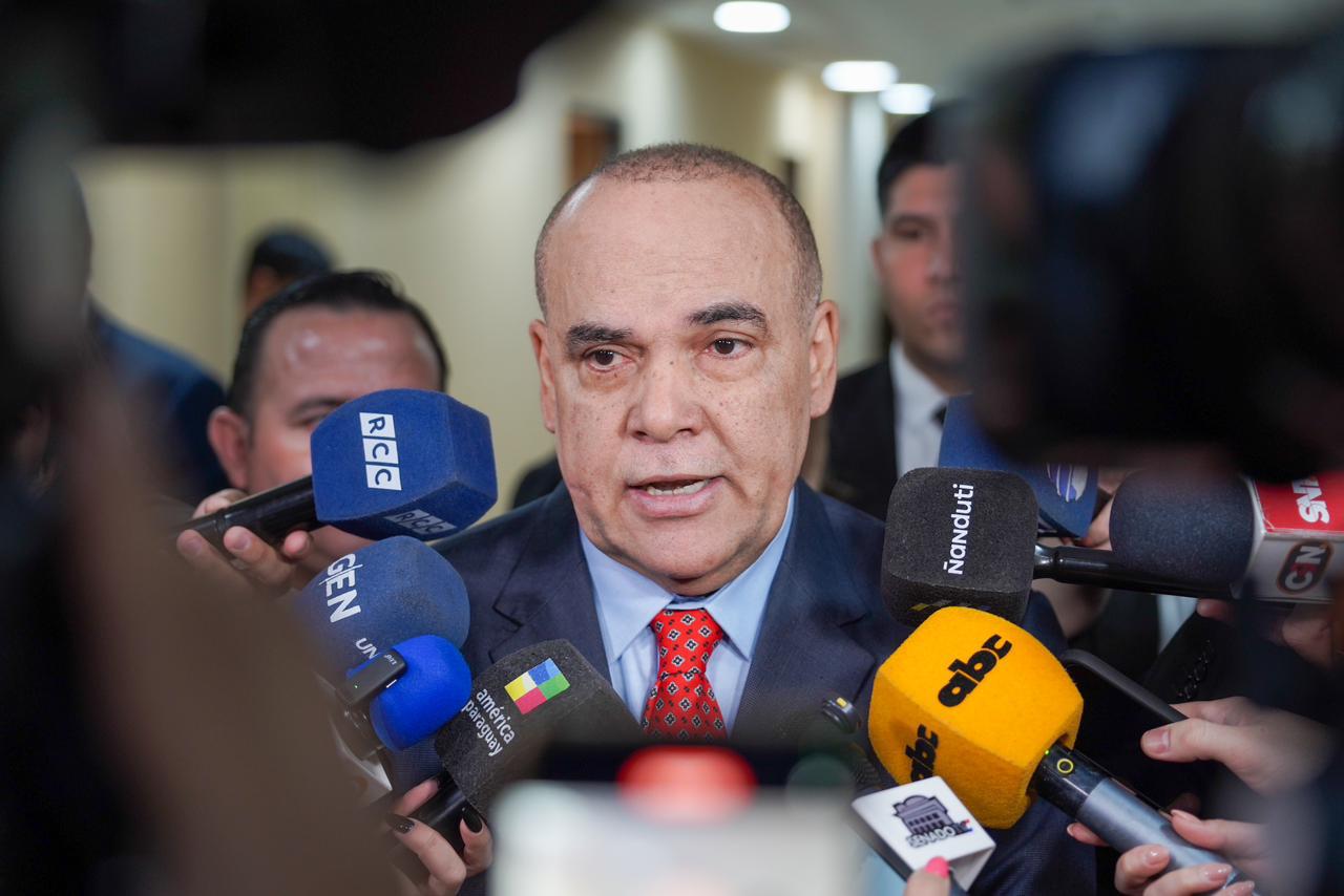 «Bachi» Núñez le recuerda a Mario Abdo que HC lo hizo presidente y salvó de dos juicios políticos