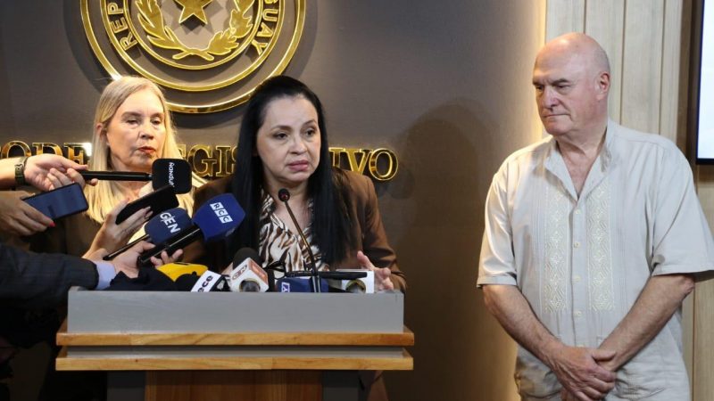 Cruzada Nacional renueva caras y aseguran que no venderán sus votos al cartismo