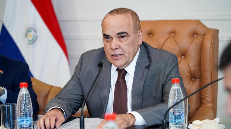 Golpe reglamentario en marcha: cartismo quiere a «Bachi» Núñez atornillado hasta 2028