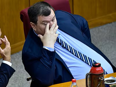 Transformadores fantasma: Dionisio Amarilla inhabilitado por retener millonario anticipo de la ANDE