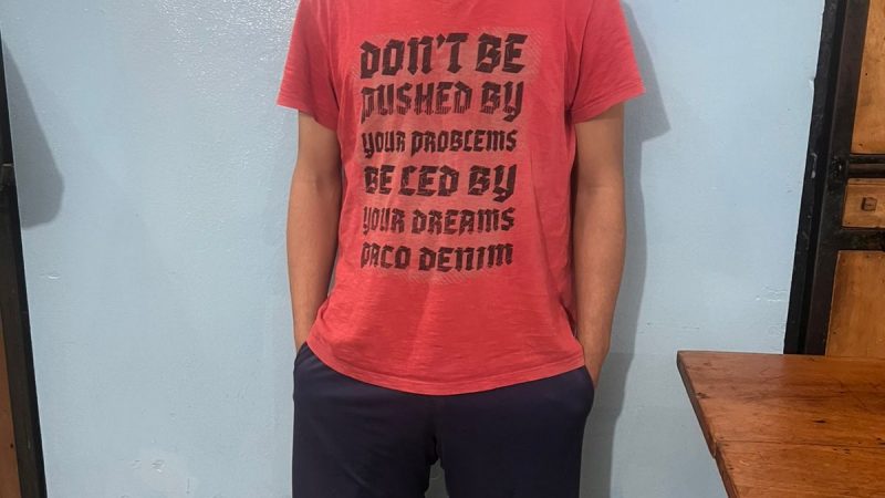 «El hombre de las mil voces», sospechoso de hacerse pasar por Ricardo Valenzuela para estafar