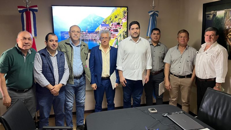 Turbinas en pausa, promesas en marcha: Diputados visitan Aña Cuá y reactivan el relato energético