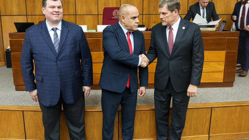 Senado blindado: cartismo modifica reglas y atornilla a Bachi Núñez hasta el 2028