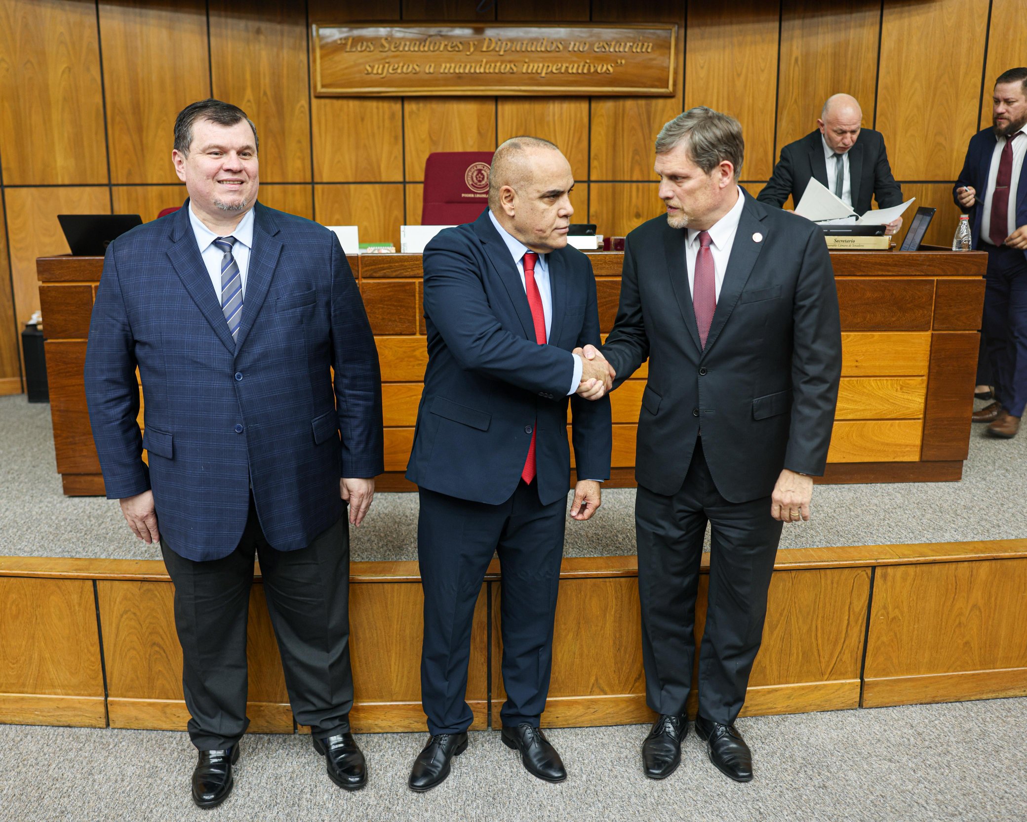 Senado blindado: cartismo modifica reglas y atornilla a Bachi Núñez hasta el 2028