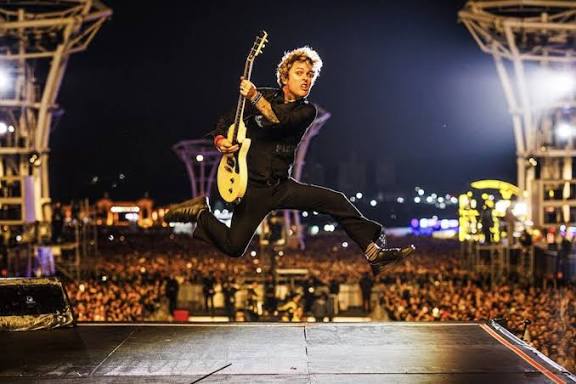 Green Day debutó en Paraguay con un show demoledor en el Jockey Club