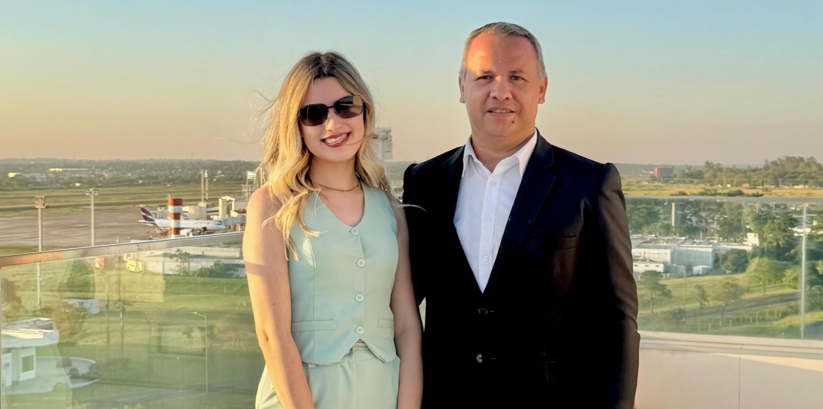 La dupla detrás de Papá Noel que conquista Paraguay entero