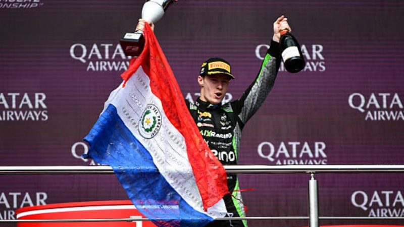 Durksen desata la tormenta en Bakú: de último a podio con una remontada épica