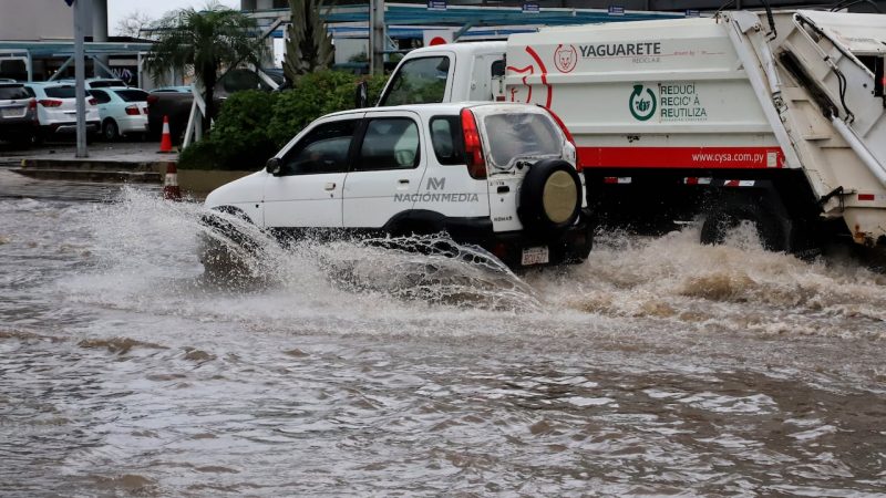 Gran cantidad de agua caída en Asunción y Central, lluvias seguirán hasta el jueves