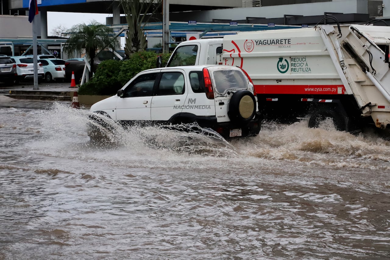 Gran cantidad de agua caída en Asunción y Central, lluvias seguirán hasta el jueves