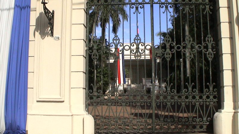 Sobres, dólares y acusaciones: Peña en el ojo del escándalo por dinero desaparecido en Mburuvicha Róga