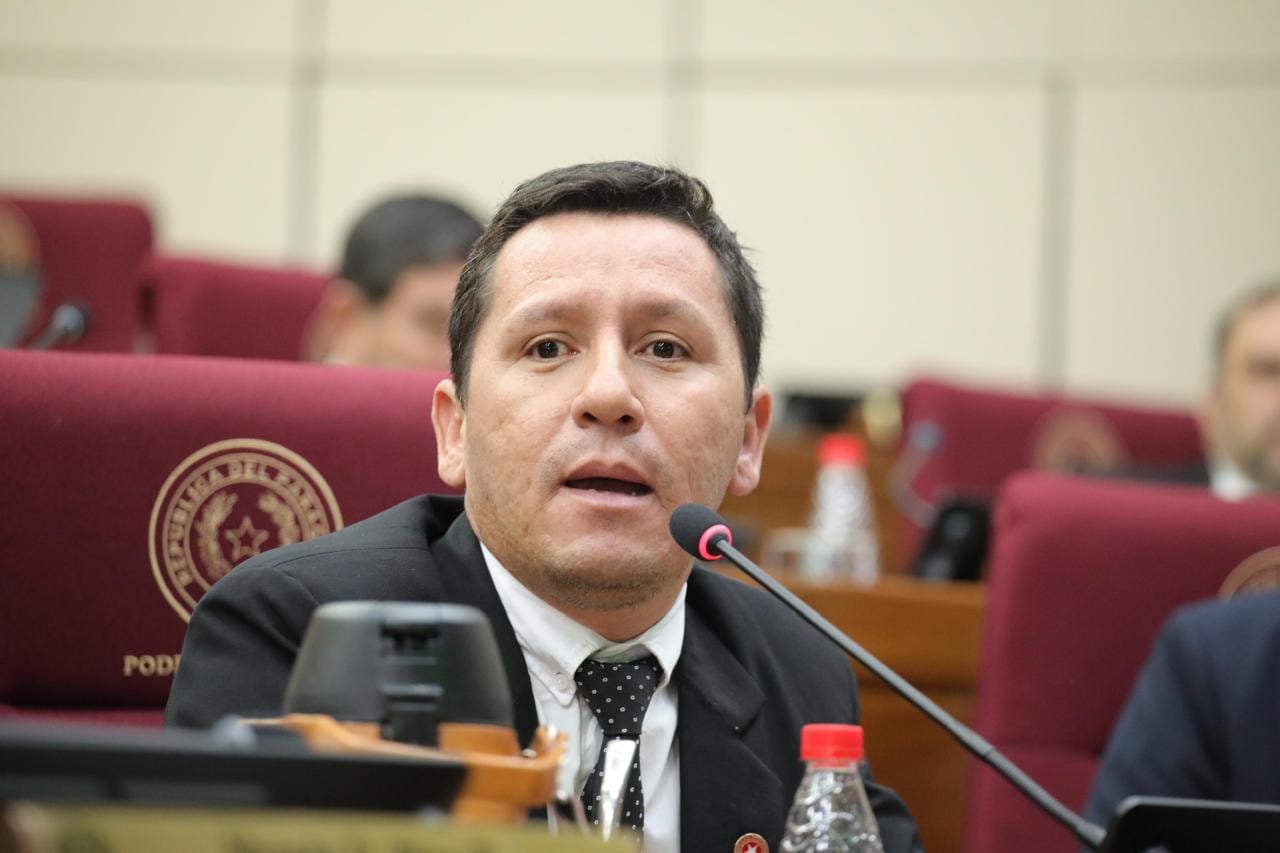 Senador Vera sobre los audios: “Esa no es mi voz”