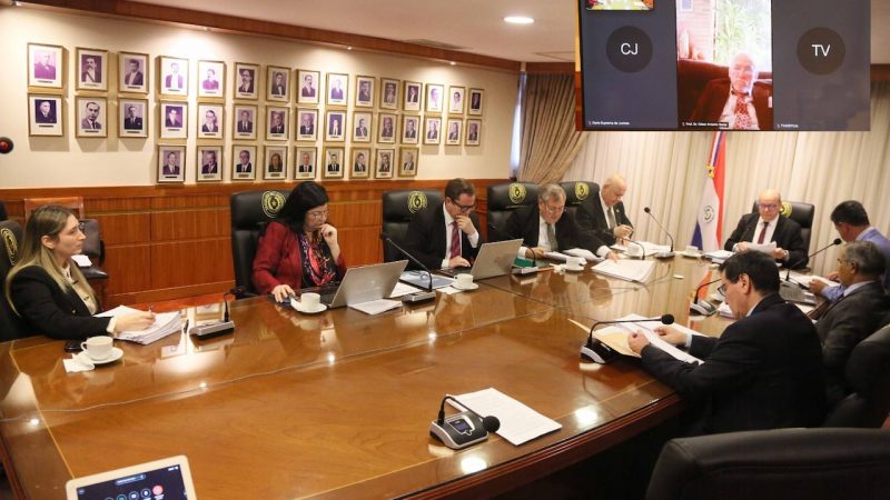 Víctimas de “mafia de pagarés” cuestionan a la Corte y exigen justicia