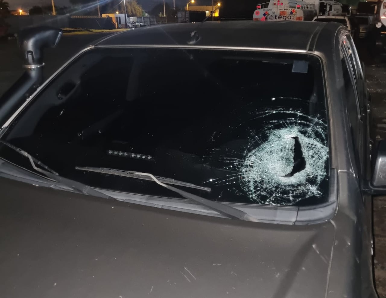 Comerciantes del Abasto atacaron vehículos de la DNIT