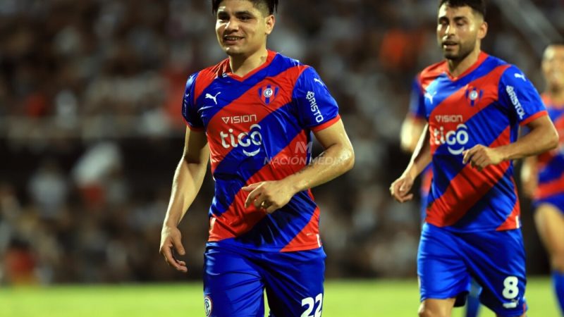 ¡Cerro inhibido por FIFA por una deuda con Claudio Aquino!