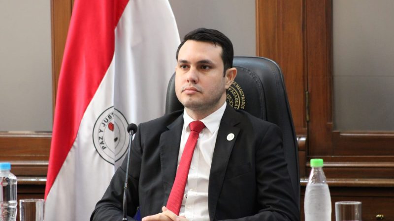 “Engañó a todos”: presidente del CAP fulmina a Hernán Rivas y pide su salida del Senado