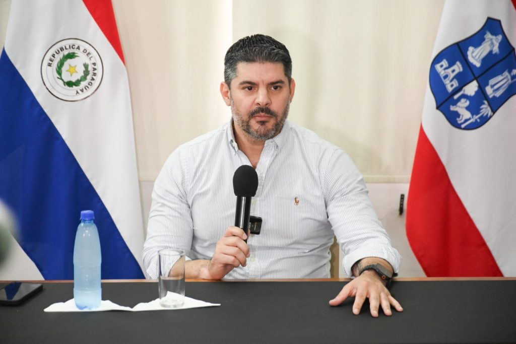 Jugada tragicómica de exintendente: «Nenecho» quiso mandar al tacho informe de Contraloría