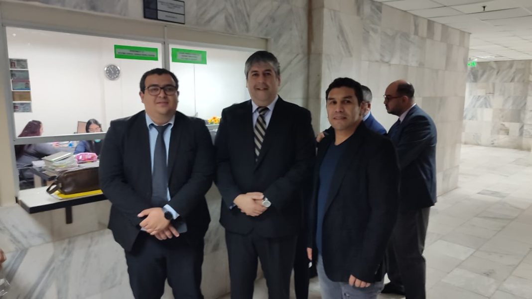 Abogado denuncia intereses económicos detrás del proceso judicial contra Salvador Cabañas