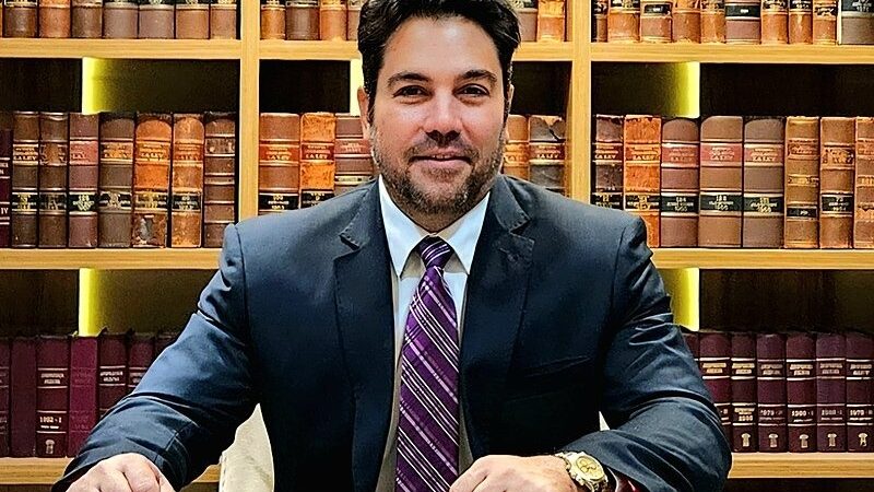 Abogado critica a fiscala que pidió sobreseer a Federico Mora en caso de abuso