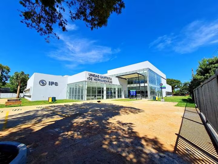 Joven que cayó de camioneta tras los festejos de la clasificación de Paraguay se está recuperando