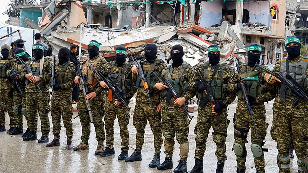 Terroristas de Hamas piden huir de Gaza mientras usan civiles como escudos