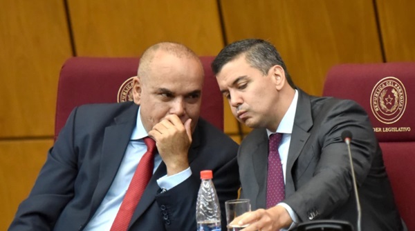 “Peña no le va a responder al medio, sino a la ciudadanía”: Bachi Núñez blinda al Presidente en medio de escándalo por sobres en Mburuvicha Róga