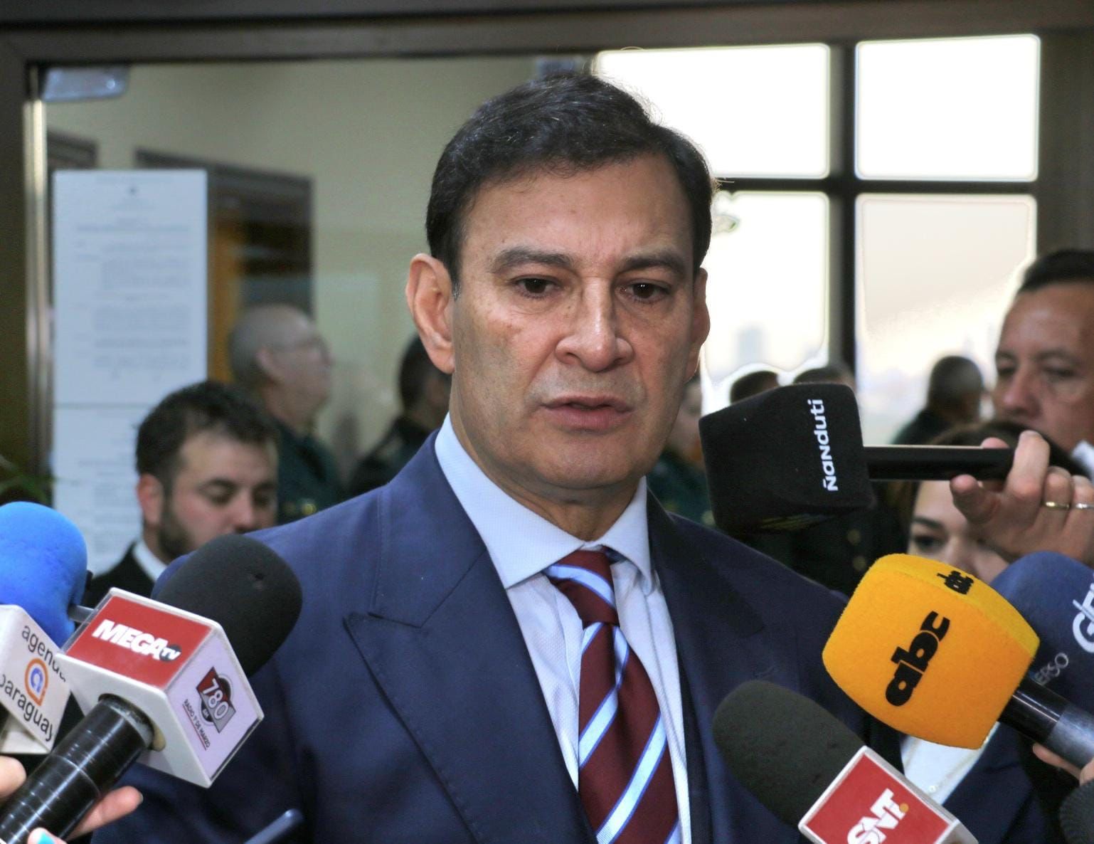 “Nos resta autoridad”: Ovelar no descarta suba salarial para autoridades, pero pide prudencia