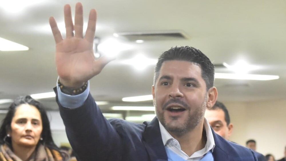 Herencia tóxica: Nenecho dejó agujero de G. 240 mil millones y nadie quiere pagar