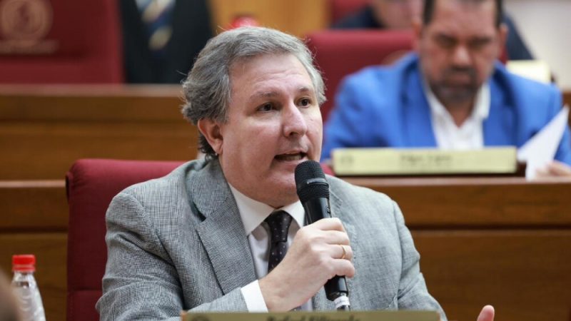 Pecci sin justicia: Petro acusa desde Colombia y senador Filizzola recrimina a Peña