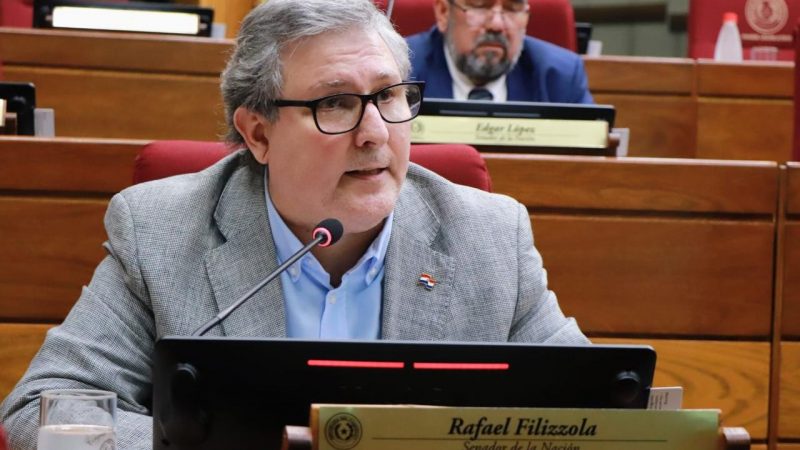 Peña no negó los sobres: «Asumió que ese dinero existía», apuntó senador Filizzola
