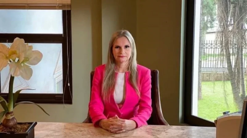 ¡Insólito! Familiares roban ataúd de una mujer durante un velorio en Ciudad del Este