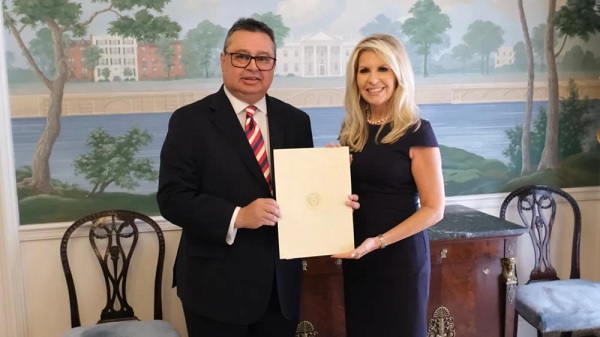 Gustavo Leite comparte “estrategia contra el socialismo”