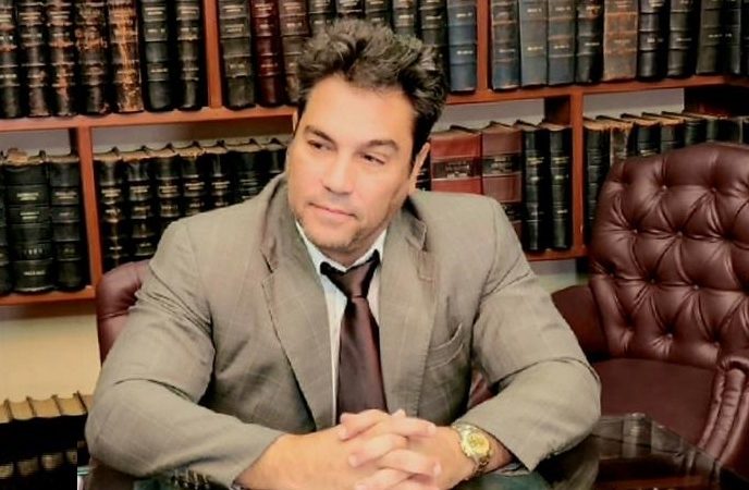 Óscar Tuma renuncia a la defensa de Alexander Gomes por falta de pago