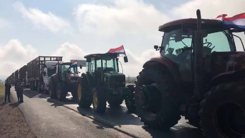 Cañicultores anuncian que continuarán con los cortes de ruta y exigen respuestas al Gobierno