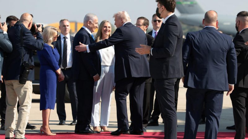 Trump llega a Israel para asistir a la entrega de los rehenes