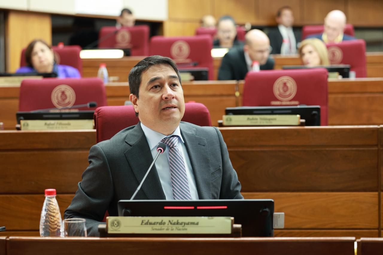 Nakayama dispara contra Cartes: “Es el peor enemigo de la democracia paraguaya”