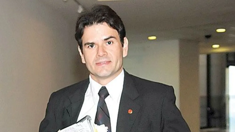 Jurado retira fueros y enjuicia a fiscal que cayó con supuesta coima