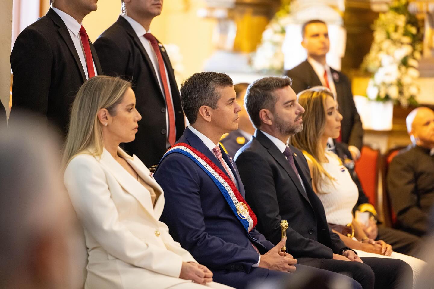 “Sobres del poder”: UDEA investiga denuncias que salpican a Santiago Peña