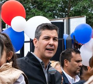 Peña se planta ante las críticas: “Le rendimos cuentas al pueblo, no a los grupos económicos poderosos”