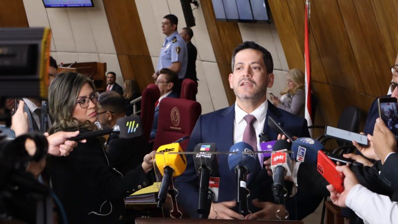 Latorre ordena investigación preliminar a funcionaria vinculada a caso Gomes: “Me siento moralmente obligado a investigar”