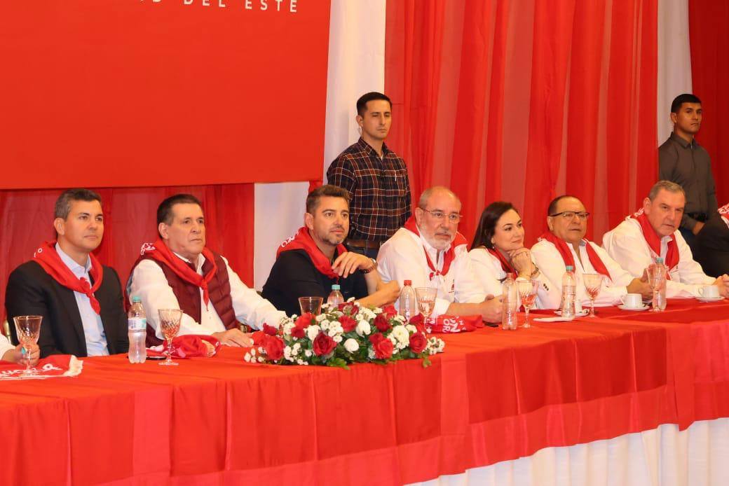 Peña revive el zacarismo en Ciudad del Este: “Dolió mucho” la caída de Sandra McLeod y elogia a Javier Zacarías Irún como “conquistador de mil batallas”