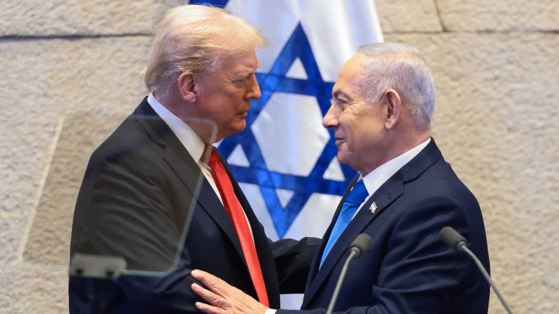 Trump pide perdón para Netanyahu en el Parlamento de Israel