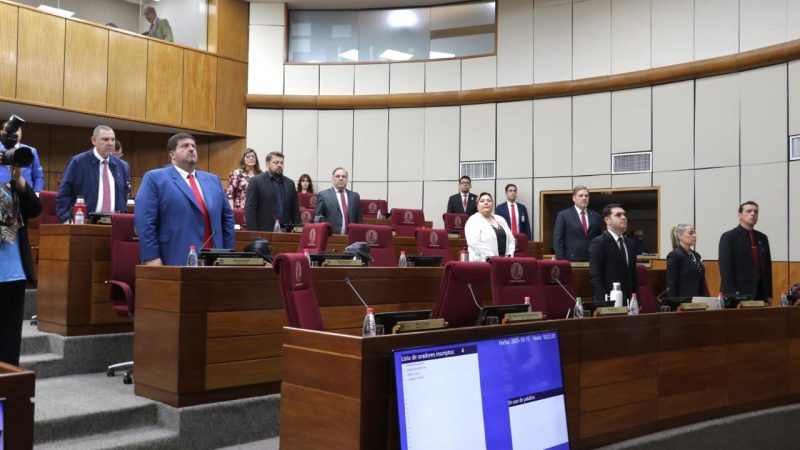 “Los que ya están mejor quieren más secretismo”: estalla denuncia contra el blindaje judicial del cartismo