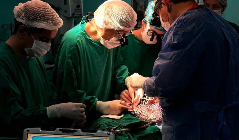 Sociedad de Cardiología: problema es falta de equipos, no de especialistas