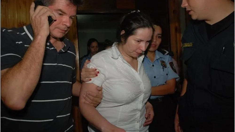 #UNANoTeCalles: Rechazan salidas transitorias para la comepapeles