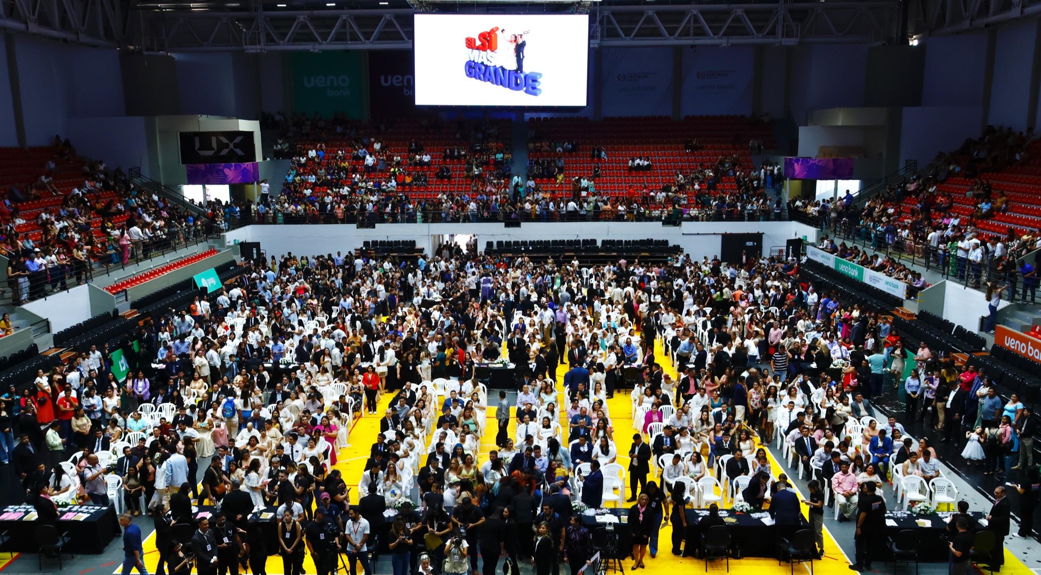 “Paraguay se Casa”: Unas 600 parejas dieron el «si» en una histórica boda comunitaria